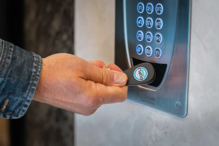 Badge Vigik, RFID ou NFC — quelles différences ?